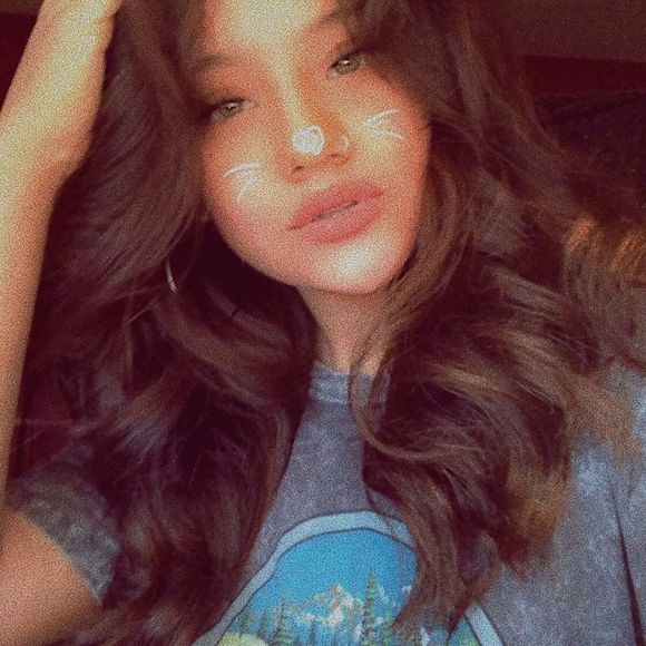 Meet your Posher, Alexandra - Picture 1 of 1